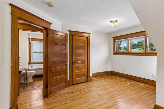 2147 Dayton Avenue, Saint Paul, MN 55104