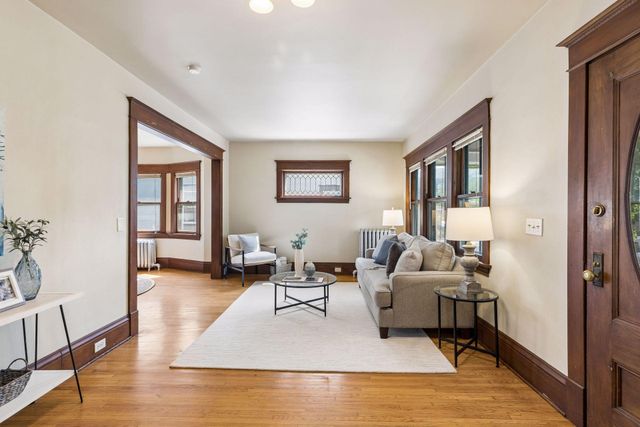 2147 Dayton Avenue, Saint Paul, MN 55104