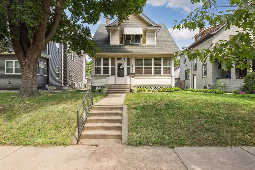 2147 Dayton Avenue, Saint Paul, MN 55104