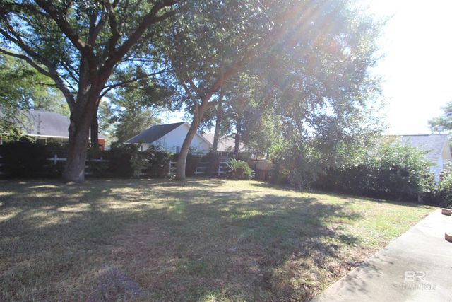 12190 Venice Boulevard, Foley, AL 36535
