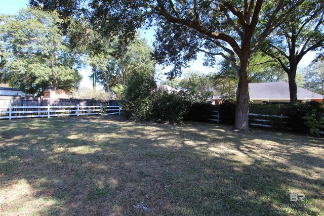 12190 Venice Boulevard, Foley, AL 36535