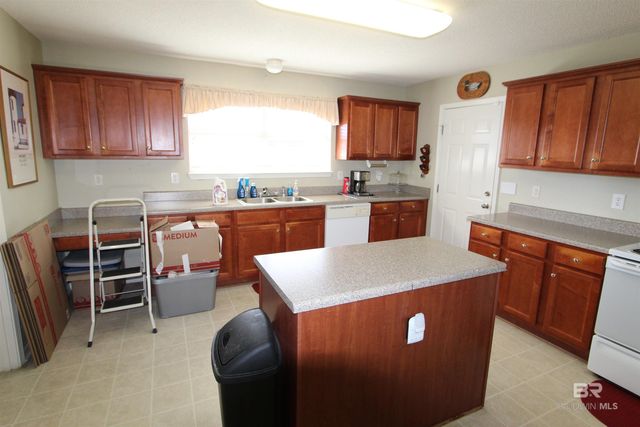 12190 Venice Boulevard, Foley, AL 36535