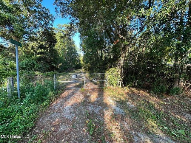 749 Blackledge Lane, Biloxi, MS 39532