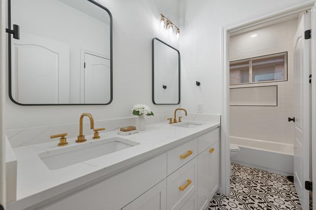 5000 Valburn CT, Austin, TX 78731