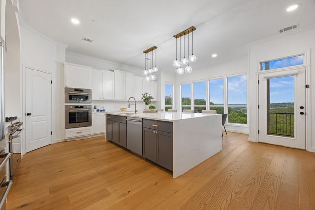 5000 Valburn CT, Austin, TX 78731