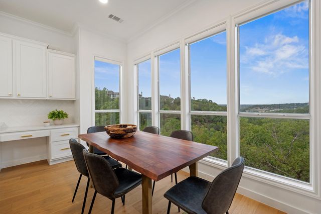 5000 Valburn CT, Austin, TX 78731