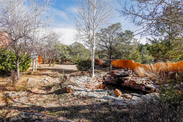 2601 Caminito Carlitos, Santa Fe, NM 87505