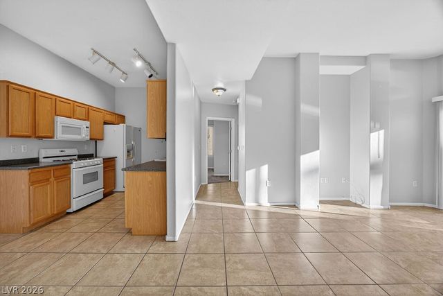 3515 Cactus Shadow Street 101, Las Vegas, NV 89129