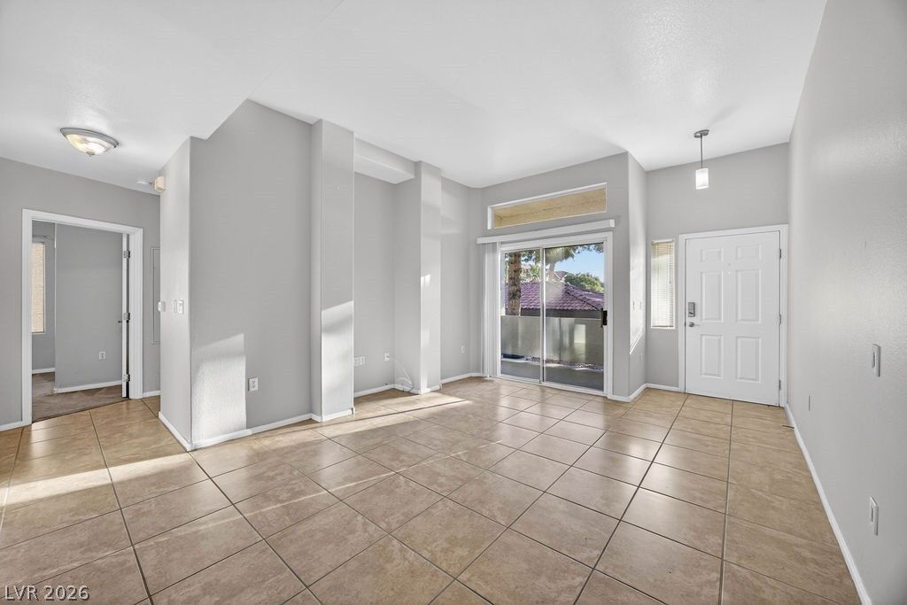 3515 Cactus Shadow Street 101, Las Vegas, NV 89129