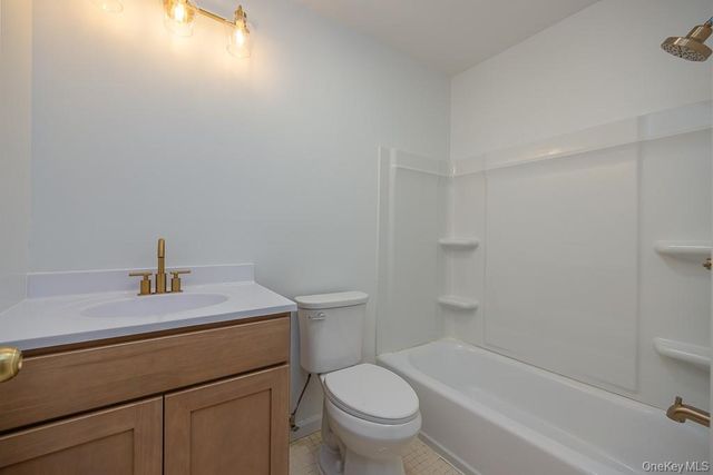 248 Bull Road, Washingtonville, NY 10992