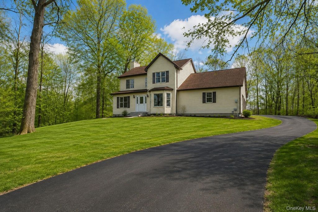 248 Bull Road, Washingtonville, NY 10992