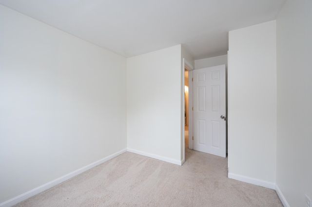 31 South Avenue L, Derry, NH 03038