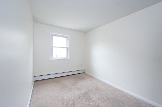 31 South Avenue L, Derry, NH 03038