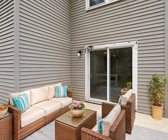 31 South Avenue L, Derry, NH 03038