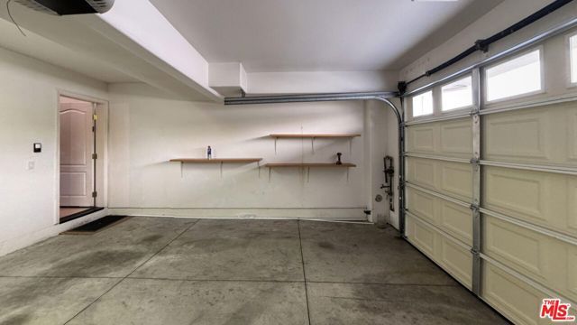 5730 S Glennie Lane B, Los Angeles, CA 90016