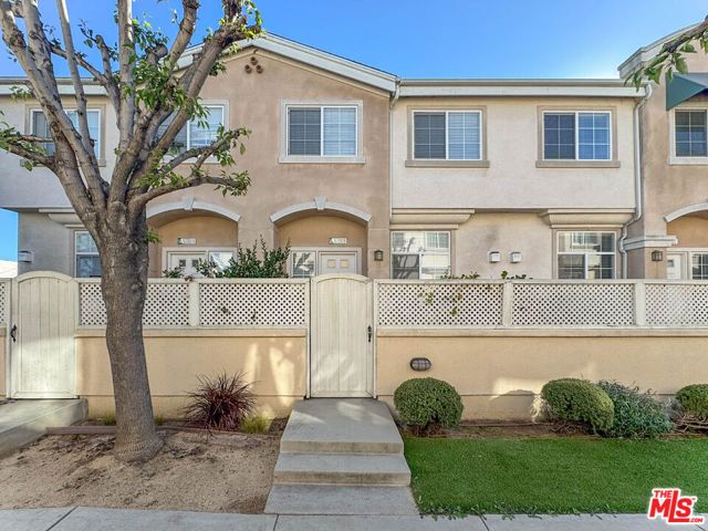 5730 S Glennie Lane B, Los Angeles, CA 90016