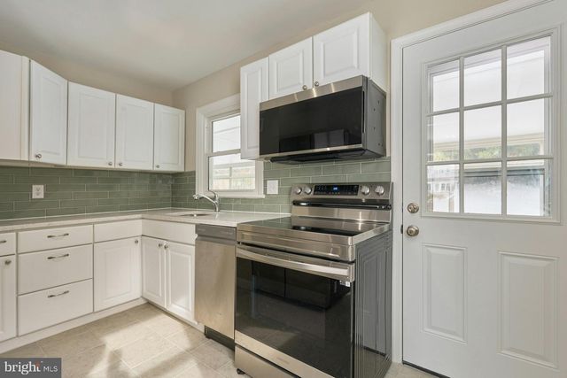 6621 CORNELL DR, Alexandria, VA 22307