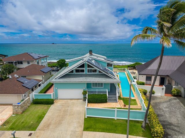 586 Kaimalino Street, Kailua, HI 96734