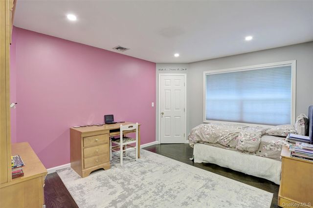 7 Birdie Drive, Suffern, NY 10901