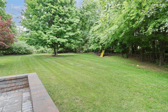 7 Birdie Drive, Suffern, NY 10901