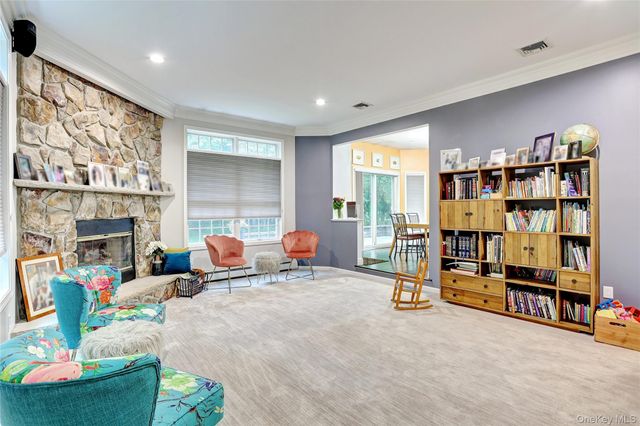 7 Birdie Drive, Suffern, NY 10901