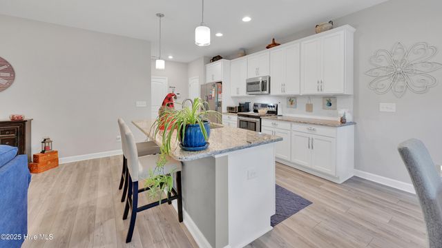 578 Transom Way, Sneads Ferry, NC 28460