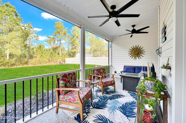 578 Transom Way, Sneads Ferry, NC 28460