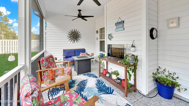 578 Transom Way, Sneads Ferry, NC 28460