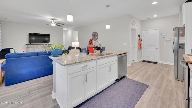 578 Transom Way, Sneads Ferry, NC 28460