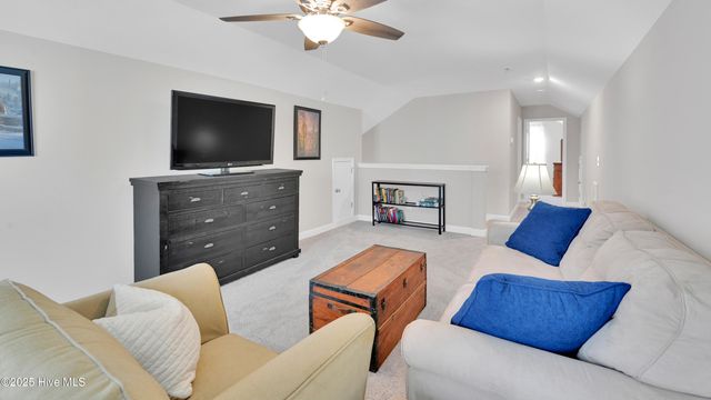 578 Transom Way, Sneads Ferry, NC 28460