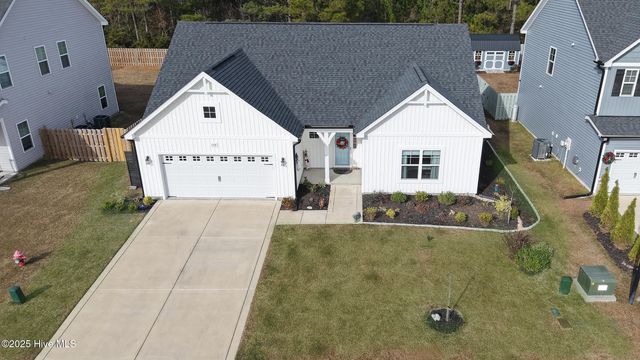 578 Transom Way, Sneads Ferry, NC 28460