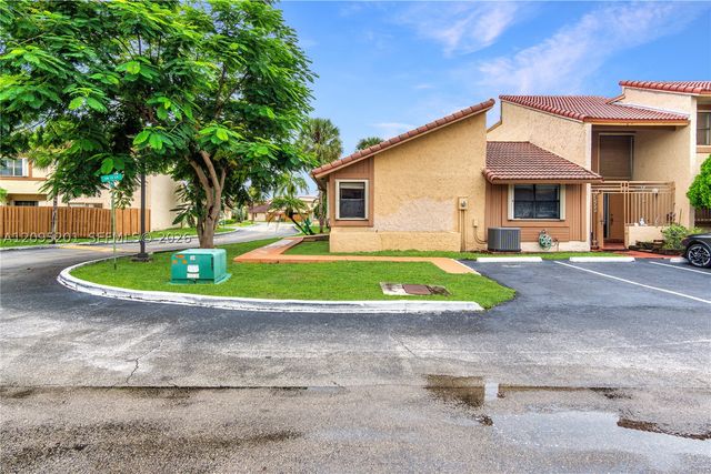 13429 SW 13th Ln, Miami, FL 33184