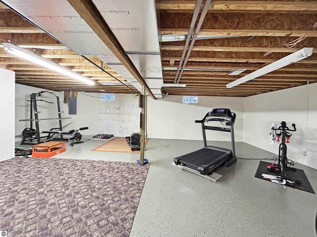 1390 Nightingale Lane, Kingsley, MI 49649