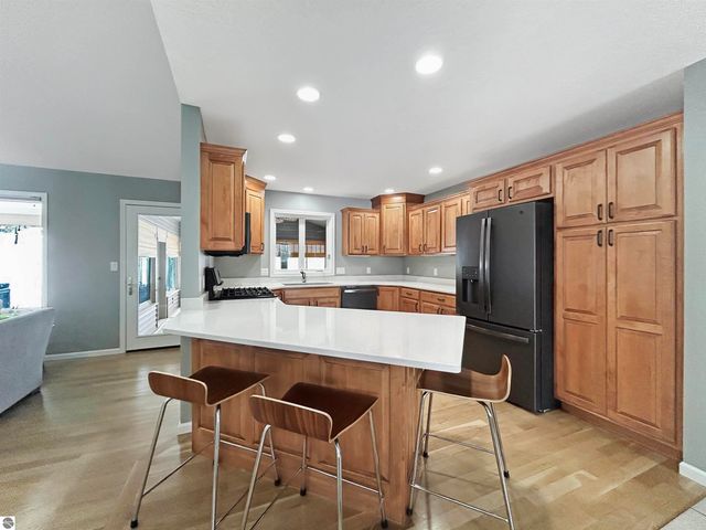 1390 Nightingale Lane, Kingsley, MI 49649