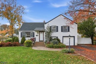 141 Madison Ct, Livingston Twp., NJ 07039