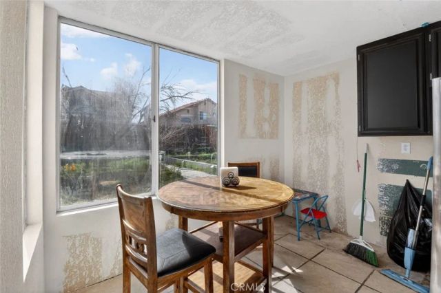 13281 Luna, Victorville, CA 92392