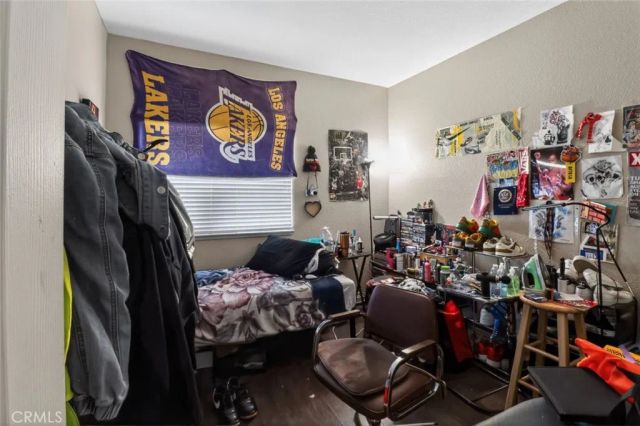 13281 Luna, Victorville, CA 92392