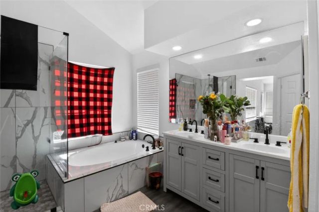 13281 Luna, Victorville, CA 92392