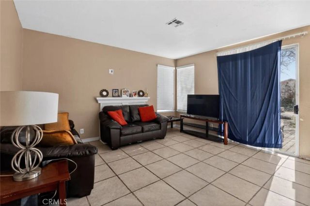 13281 Luna, Victorville, CA 92392