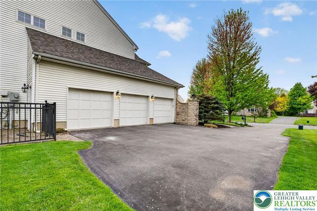 2705 Fringe Lane, Forks Twp, PA 18040