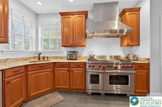 2705 Fringe Lane, Forks Twp, PA 18040