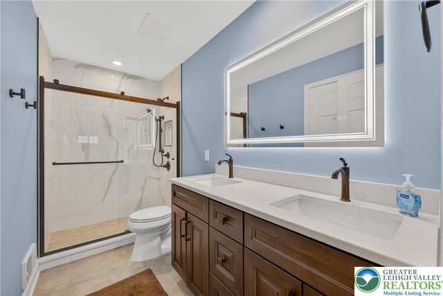 2705 Fringe Lane, Forks Twp, PA 18040