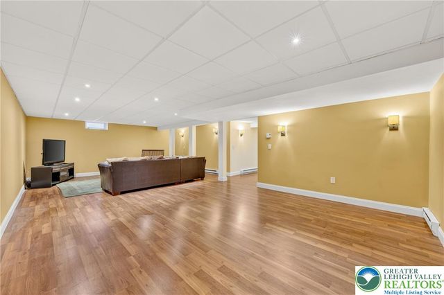 2705 Fringe Lane, Forks Twp, PA 18040