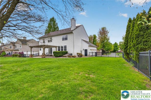 2705 Fringe Lane, Forks Twp, PA 18040