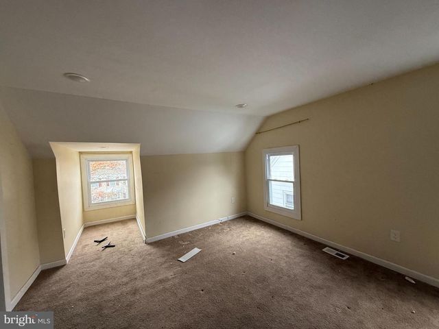 220 N 3RD ST, Millville, NJ 08332