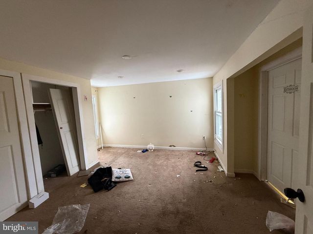 220 N 3RD ST, Millville, NJ 08332