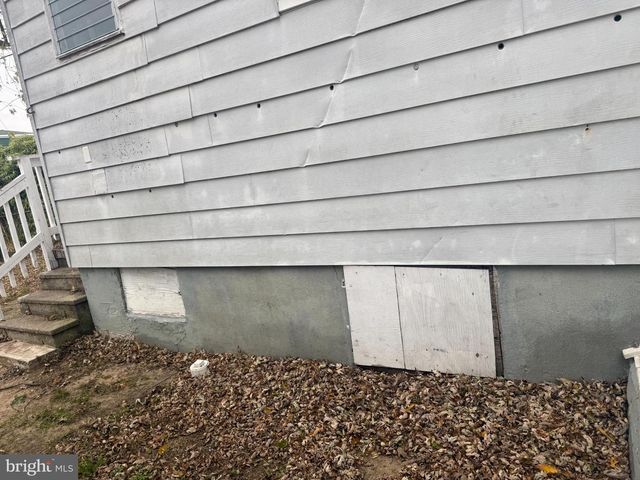 220 N 3RD ST, Millville, NJ 08332