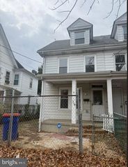 220 N 3RD ST, Millville, NJ 08332