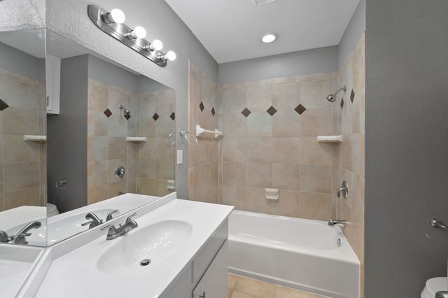 317 E Glendale Street, Crowley, TX 76036