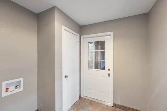 317 E Glendale Street, Crowley, TX 76036